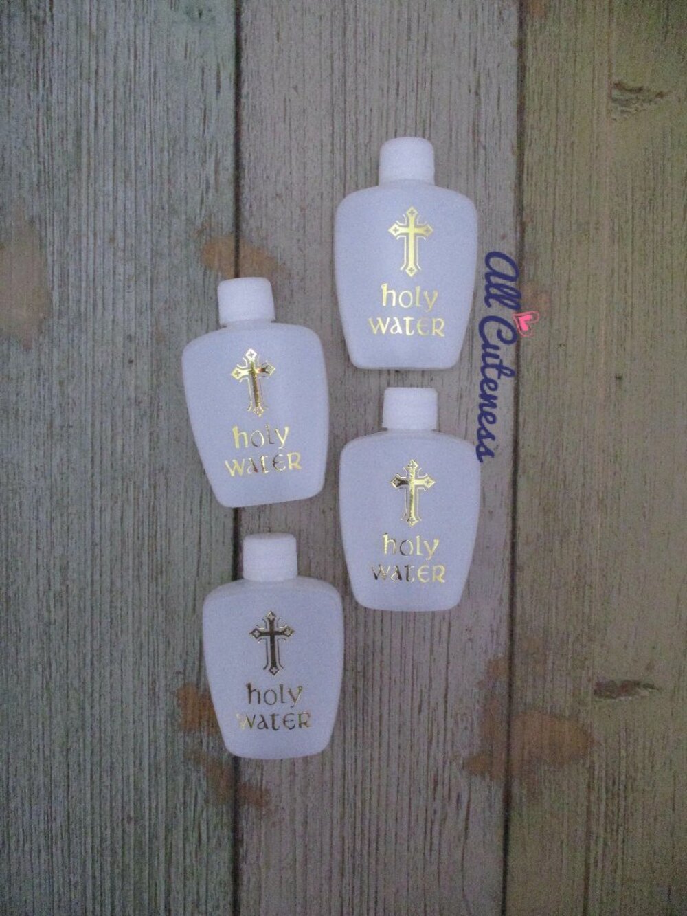 🎀 (NWOT) 4 Small Empty Bottles